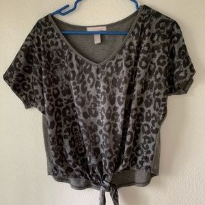 Cheetah v neck t shirt